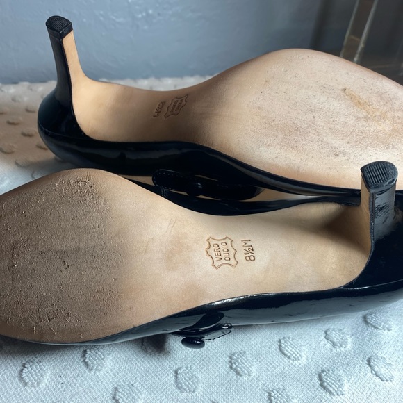 Women’s Black BP Patent Leather Mary Jane Heels With Button Detail - Picture 15 of 16